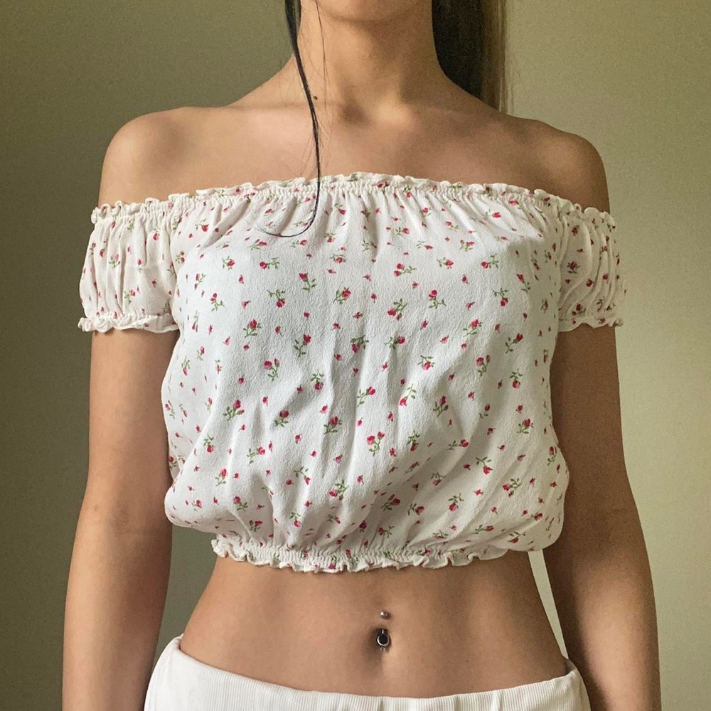 Brandy Melville off-the-shoulder floral top